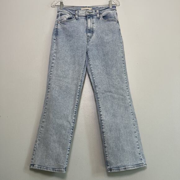 Levi's Women's High Rise Crop Flare Light Wash Sz 28 Blue Denim Boho Everyday - Picture 1 of 14